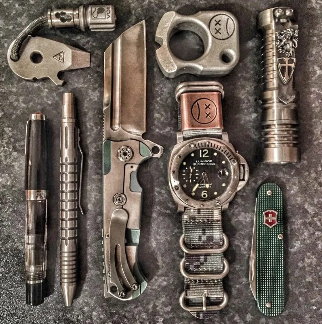 Дорогие аксессуары для мужчин. T-bone edc. Кастомный набор. Старлингер. Edc брелок оружейный.