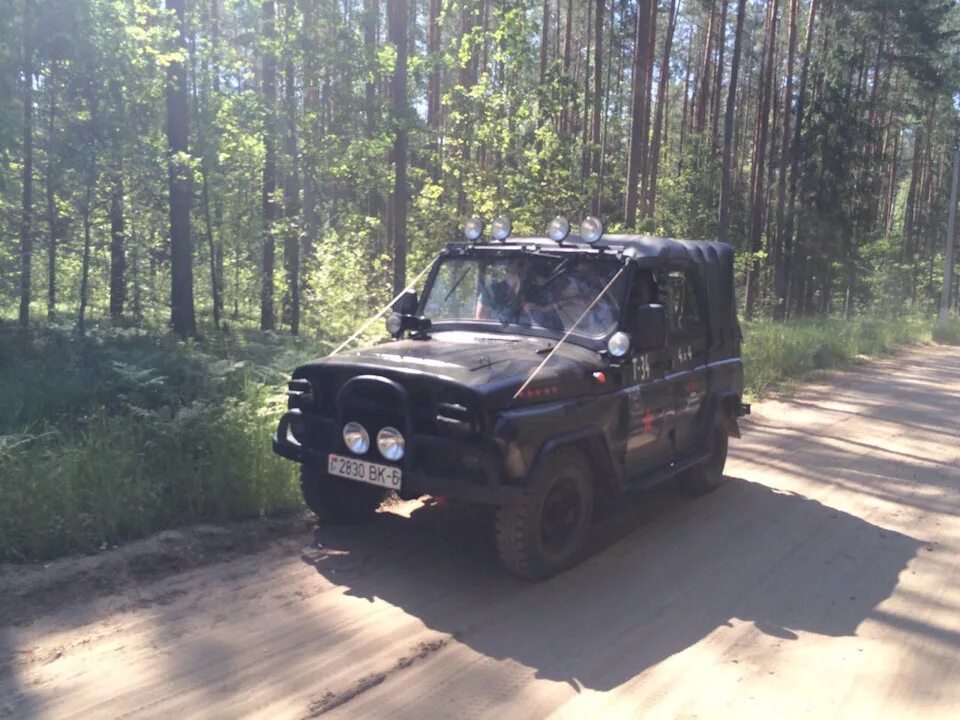 Покатушки на уазиках. Mitsubishi hunter. Покатушки на уазах по бездорожью. Покатушки на уазах. Видео покатушек уазов.