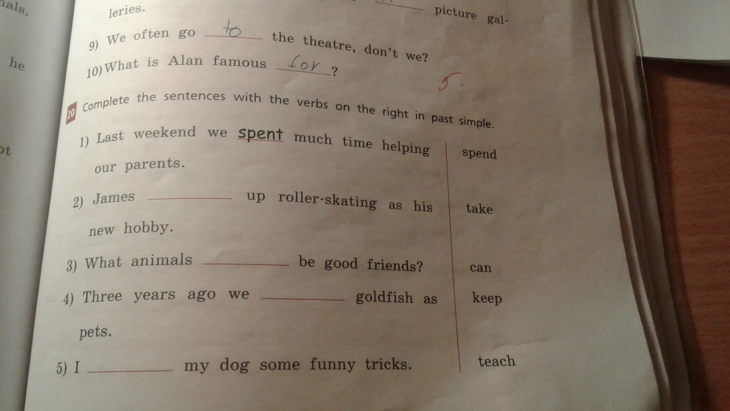 Complete the good. Complete the sentences with the verbs on the right in past simple 5 класс. Complete the sentences with the right verbs. Complete the sentences 4 класс английский язык. Тетрадь для английского языка.