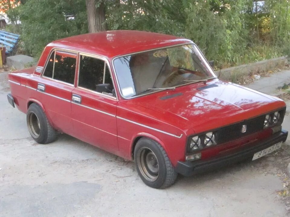 Купить б/у Lada (ВАЗ) 2106 1976-2006 1.3 MT (64 л.с.) бензин механика в Москве: 