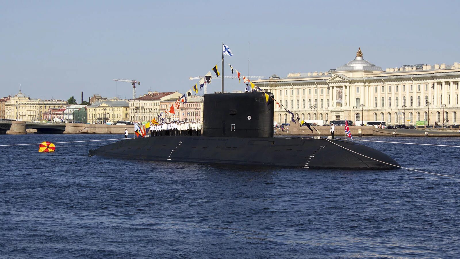 Дпл б-585 «санкт-петербург». Б 585 подводная лодка. Подлодка в питере. Подлодка санкт-петербург. Варшавянка подводная лодка.