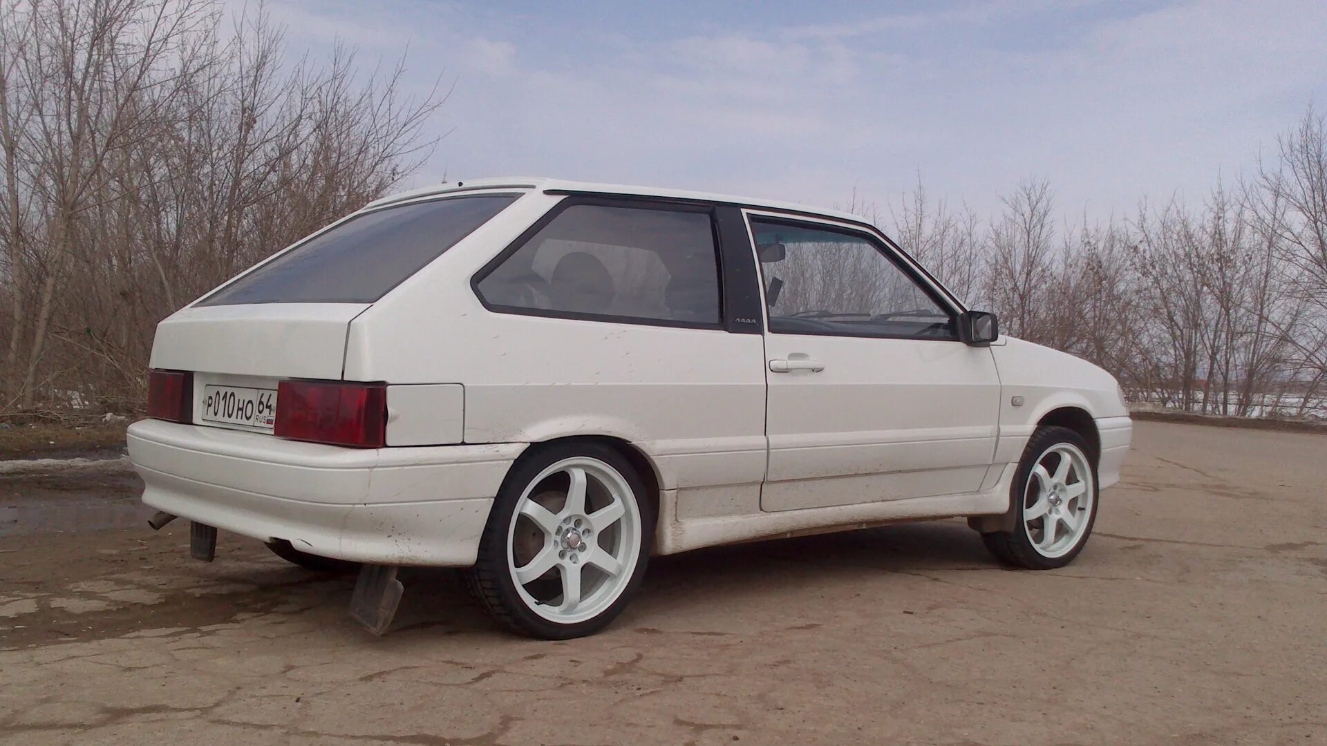 Диски на ваз 2111 r15. 2000 р 15. Ваз 2114 на дисках скад. Приора на слик р 15. Слики р15 на ваз.