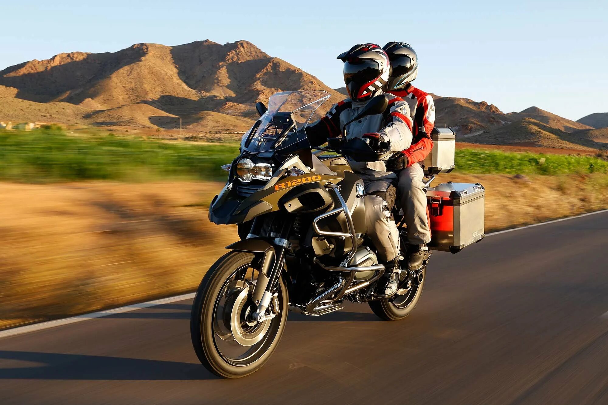 BMW GS 1200. R1200gs Adventure 2014. BMW GS 1200 Adventure. BMW r1200gs Adventure. Путешествуют на мотоциклах