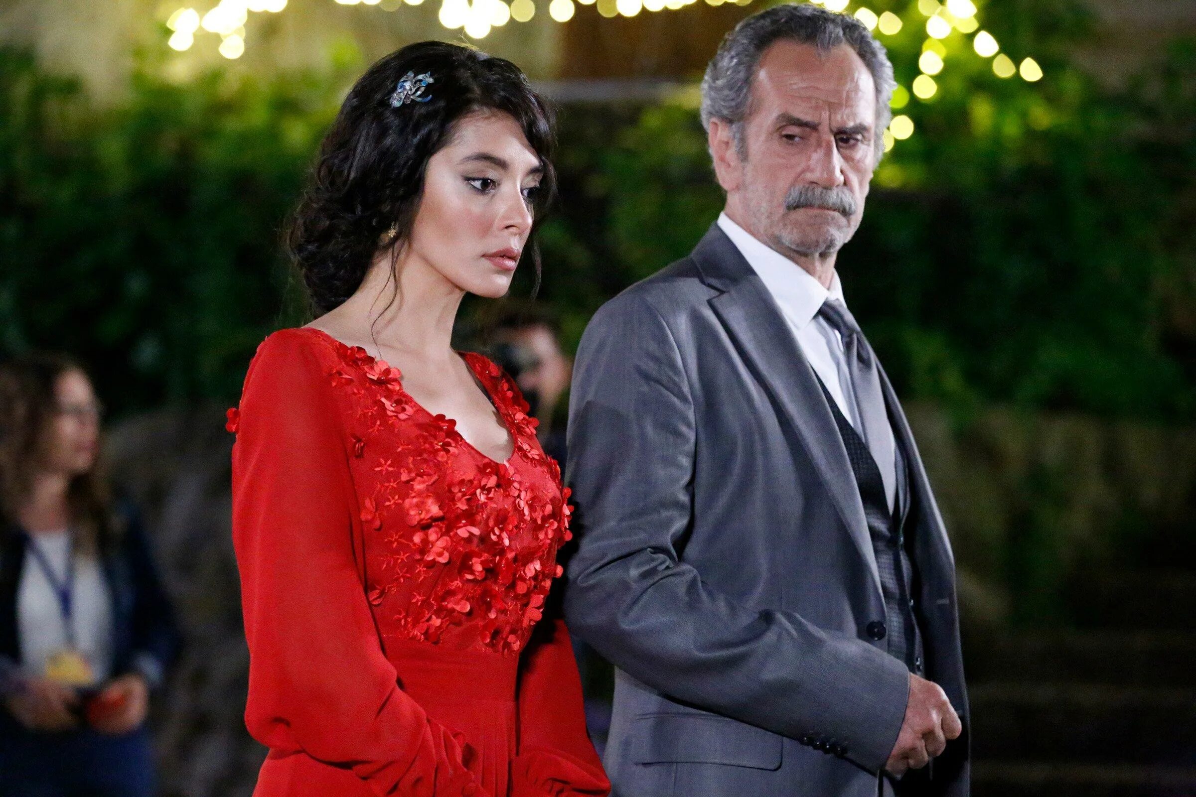 Звезда на турецком. Звезда на турецком. Флаг туниса и турции. Звезда на турецком. Флаг турции с восьмиконечной звездой.