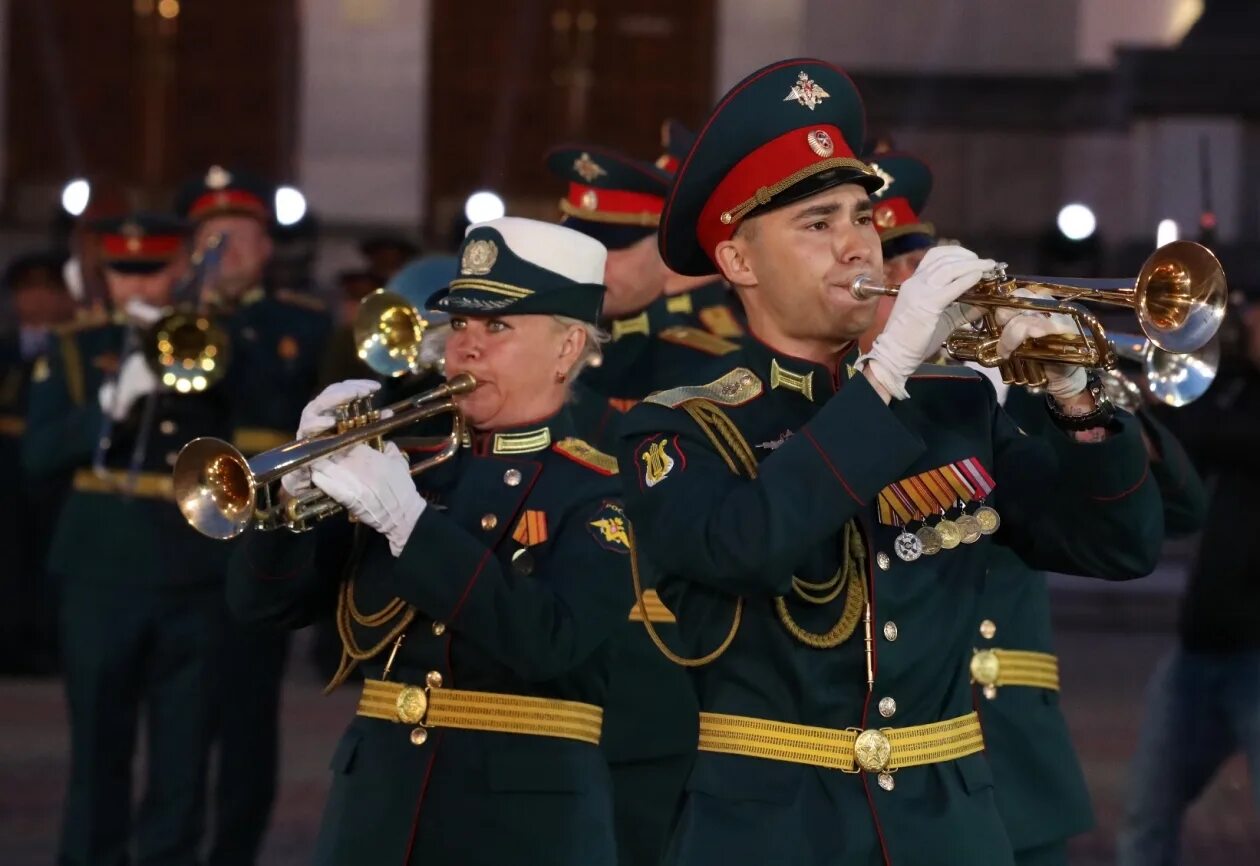 Амурские волны 2024. Дефиле военных оркестров. Военная оркестровая служба. Фестиваль Амурские волны Хабаровск. Фестиваль Амурские волны.