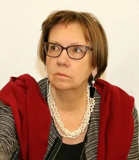 Литературный критик д