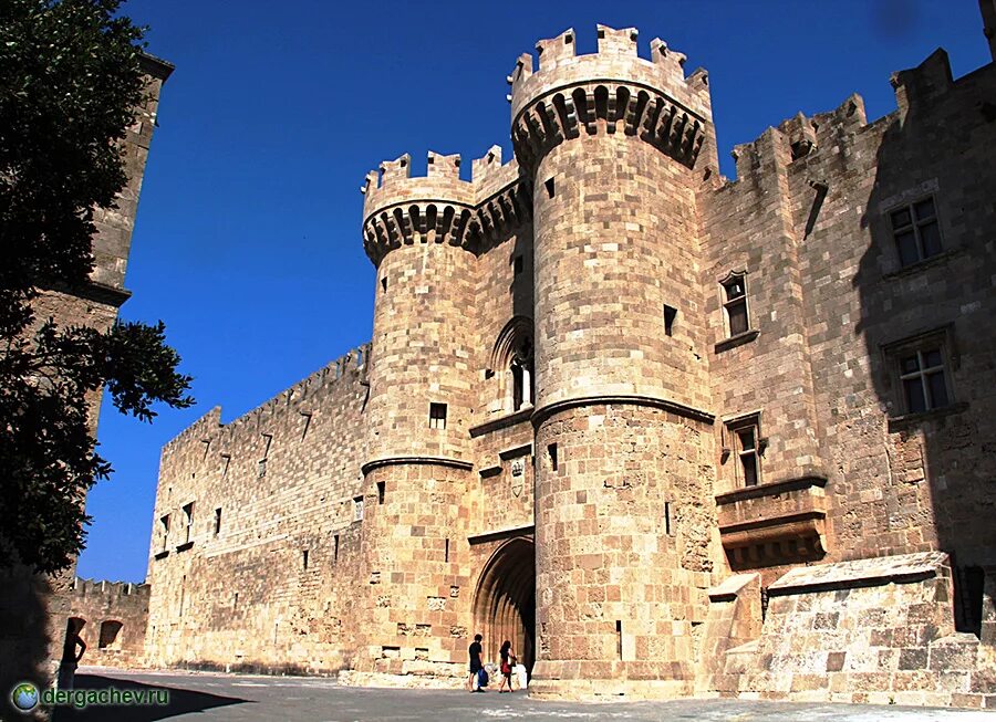 Родос крепость дворец великого магистра. Дворец мастеров. Дворец гроссмейстеров мальтийского ордена. Родос крепость дворец великого магистра. Дворец великих магистров (остров родос).