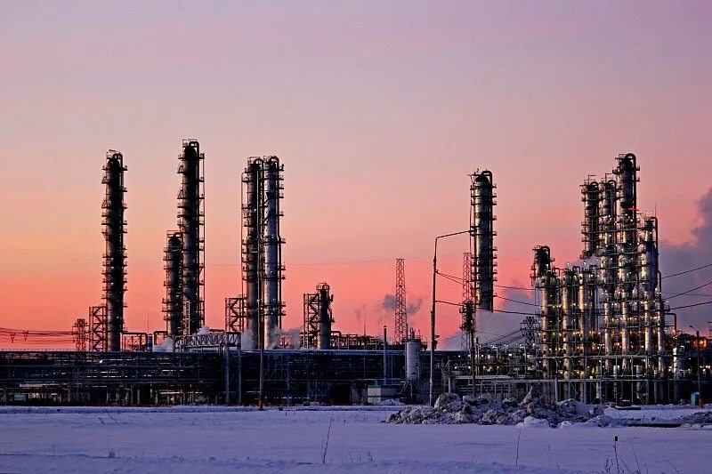 Углеводородное сырье газ. Полиом сибур. Природный газ добыча. Тюмень промышленность сибур. Химическая промышленность западно сибирского экономического района.