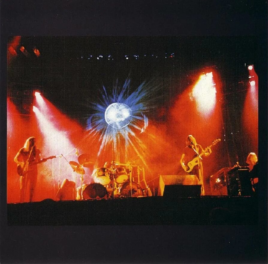 Пинк 1973. Группа Пинк Флойд.1973. Pink Floyd Concert 1973. Pink Floyd в 1973 году на сцене. Концерт Пинк Флойда за 1973 год.