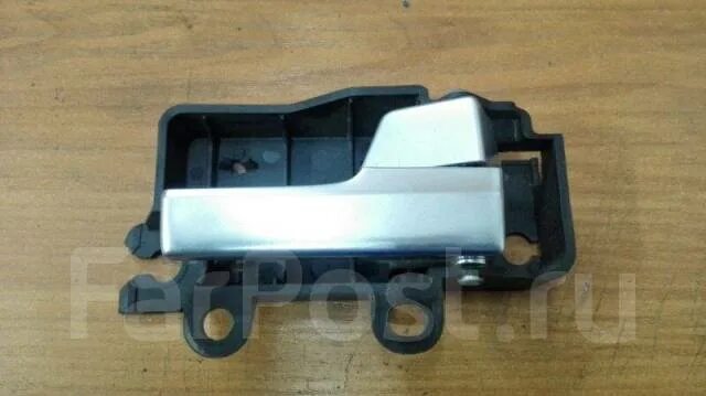 Ручка двери внутренняя форд фокус 2 правая артикул. Ручка двери внутренняя форд фокус. Ручка двери внутренняя форд фокус. Ручка внутренняя фокус 2. Ручка внутренняя фокус 2.