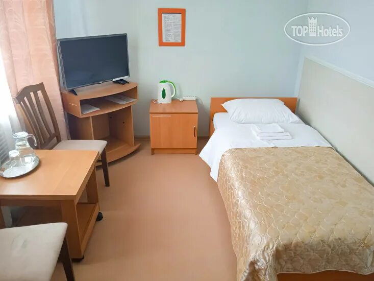 Smart hotel киров. Томск гостиница согдиана ул мостовая. Отель киров. Отель smart hotel kdo калуга. Отель классик киров.