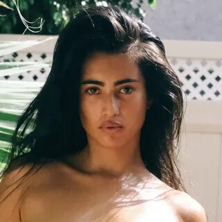 Natural model & content creator 