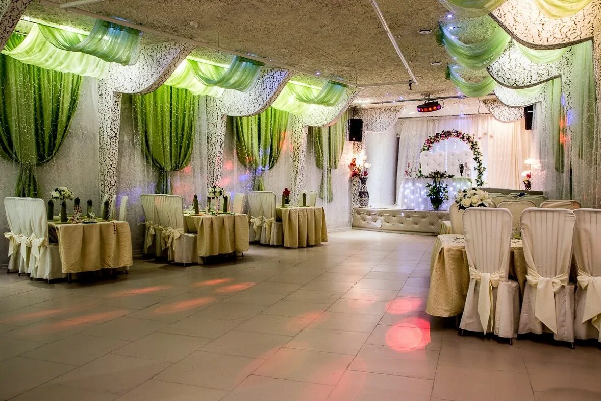 залы тагил. банкетный зал нижний тагил. дворец окунева нижний тагил зал. воздух нижний тагил банкетный зал. метрофитнесс нижний тагил вагонка.