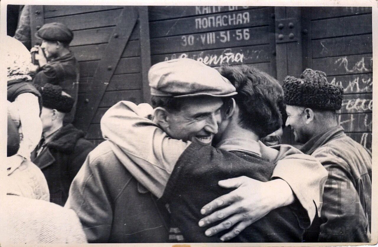 Возвращение карачаевского народа 3 мая. Депортация карачаевцев 1943. Возрождение карачаевского народа 3 мая 1957 год. Депортация карачаевского народа 3 мая. Депортация на родину