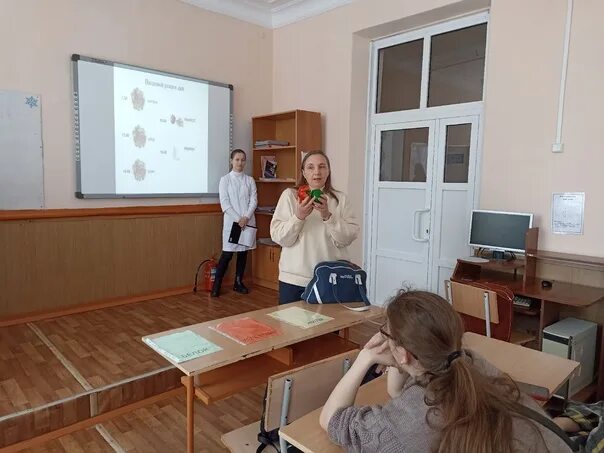 Канский медицинский техникум абитуриенту. Канский медицинский техникум. Канский медицинский техникум общежитие. Канский медицинский техникум преподаватели. Кмт канск.