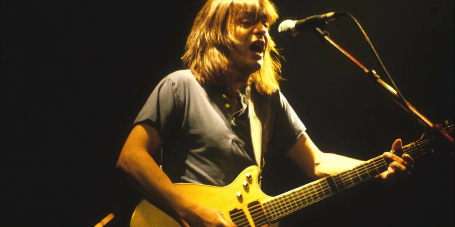 Малькольм янг. Малькольм ac dc. ac dc malcolm young. malcolm young в молодости. steve young ac dc.