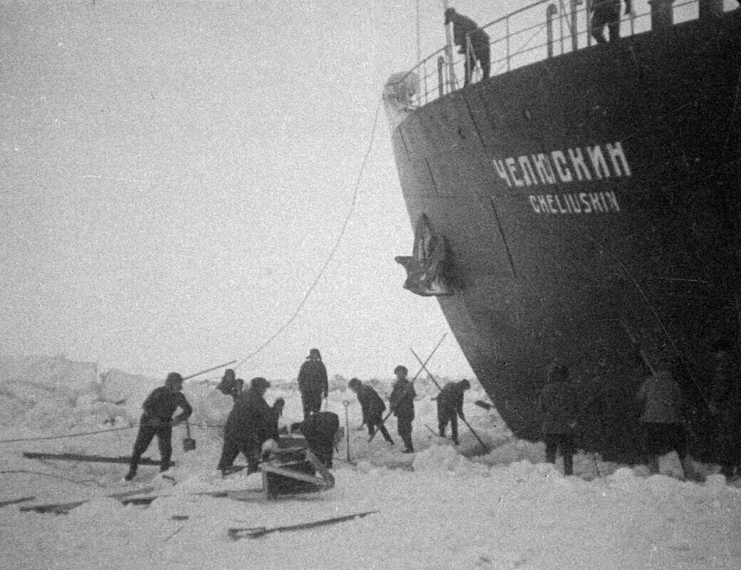 Челюскин пароход фото. Челюскин пароход. История корабля челюскин. История корабля челюскин. Челюскин экспедиция.