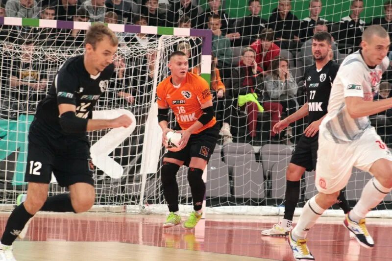 Стельки греющие usb. Сибиряк 2023. Ижорец колпино волейбол. Сибиряк 2023. Лео гужиэл.