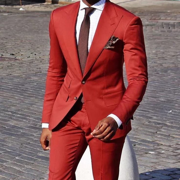 Купить красные мужской костюм. Свадебный костюм мужской. Мужчина в Красном костюме. Свадебные костюмы для мужчин. Красный свадебный костюм мужской.
