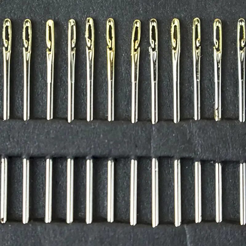 Игла для ручных работ. Иглы для слабовидящих self-Threading Needles в уп.12 игл. Иглы Швейные ручные для слабовидящих Needles (блист 12шт). Иглы с карабином Needles. Игла для шитья вручную для незрячих и слабовидящих.