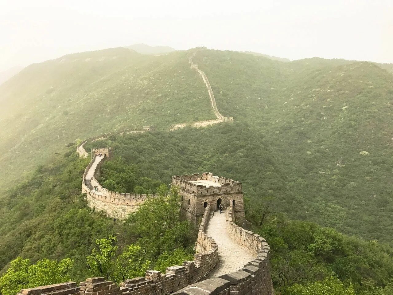 Проект китайской стены. Mutianyu great Wall. Великая китайская стена. Великая китайская стена проект. Китайская стена окружающий мир.