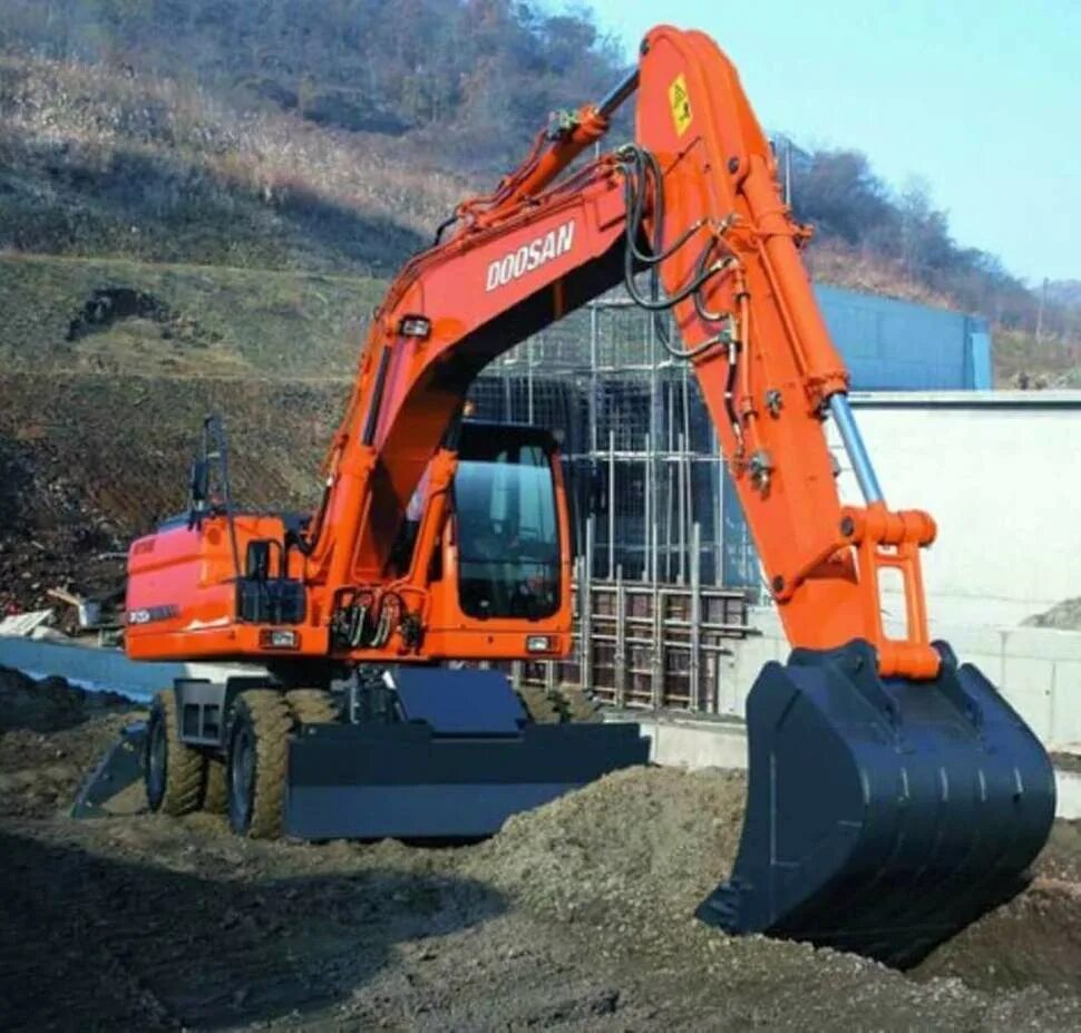 Колесный экскаватор Doosan dx210w. Колесный экскаватор Doosan s180w. Колесный экскаватор DX 210 WA. Экскаватор колесный Doosan s180w-v.