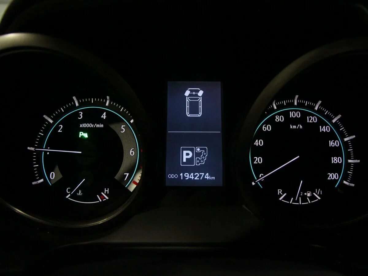 спидометр тойота ленд крузер 120 ночью. панель приборов прадо 150 рестайлинг. тойота прадо спидометр. комбинация приборов прадо 120. щит приборов прадо 150 дизель.