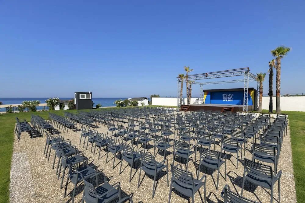 Euphoria barbaross beach resort 5. Отель fun sun family life side 5. fun&amp;sun family life side (ex. iron ambassador hotel side) 5*. грин империал бич турция. fun&amp;sun family life side (ex. iron ambassador side beach; green imperial).