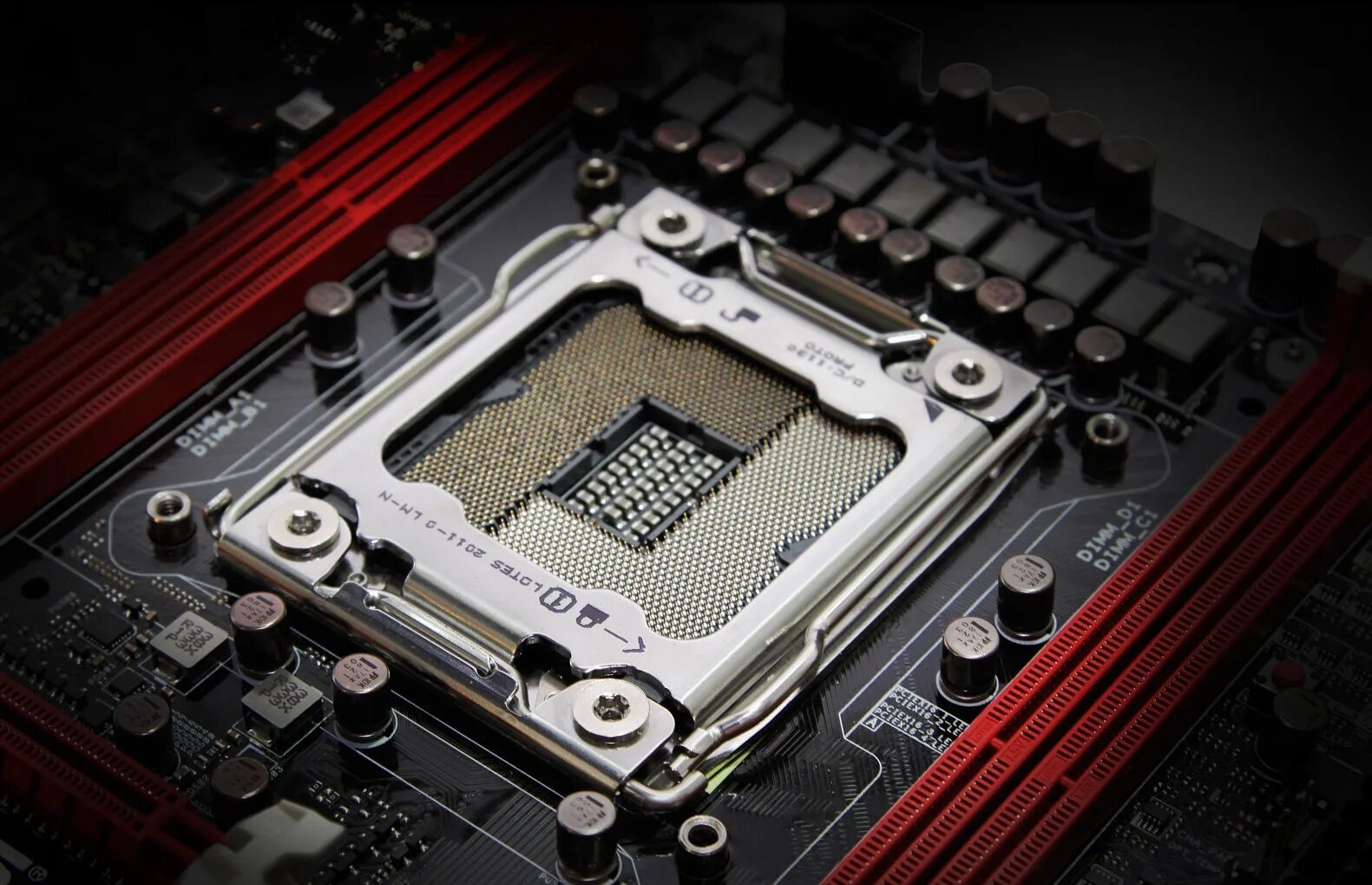 ASUS Rampage IV Formula LGA 2011. Материнская плата ASUS Rampage 4 Formula. Intel LGA 2011. ASUS Rampage 4 Formula гнездо процессора. Открыть сокет