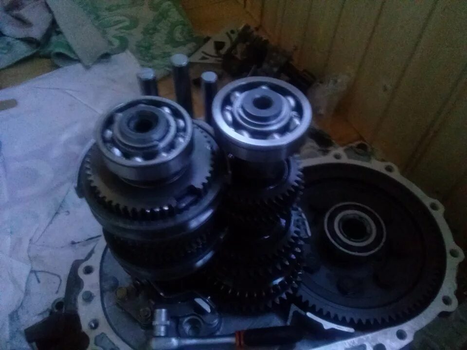 Валы и шестерни коробки передач dymos уаз. Гул трансмиссии. Переборка мкпп fiesta 1. Шум в коробке передач. Пропала задняя передача на акпп.