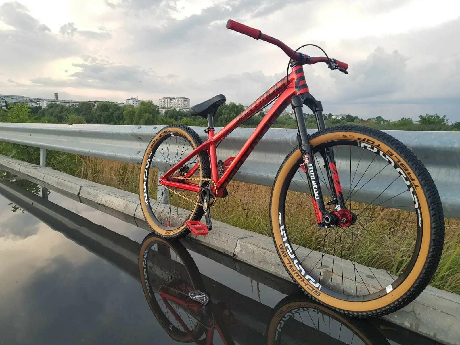 Обои на айфон 12 pro max майами. Ironman триатлон. Promax miami 240. Секо promax pxb1f4. Чехол на айфон баскетбол прикольный.