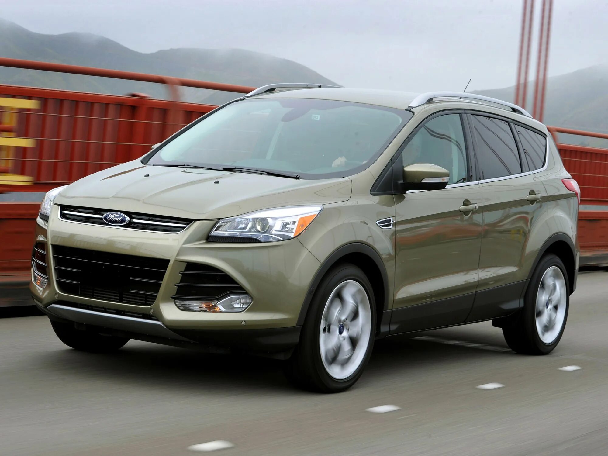 Купить форд 14. Ford Escape 2013. Форд Эскейп 3 2015. Ford Kuga Escape. Ford Escape 3.