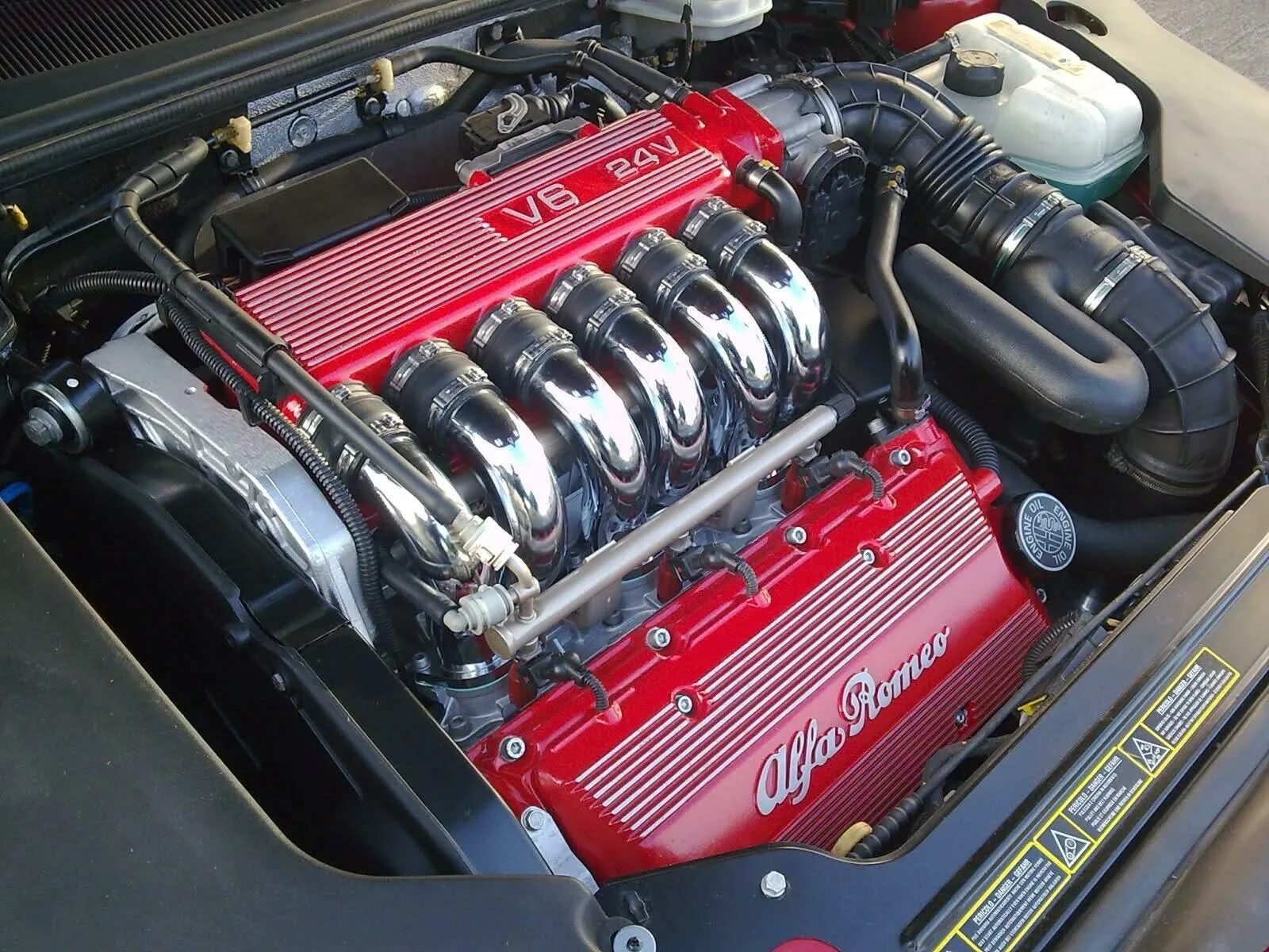 3.3 v6. Alfa Romeo v6 Busso. Двигатель Альфа Ромео 2.5 v6. Двигатель Альфа Ромео v6. Мотор Альфа Ромео 3.2.