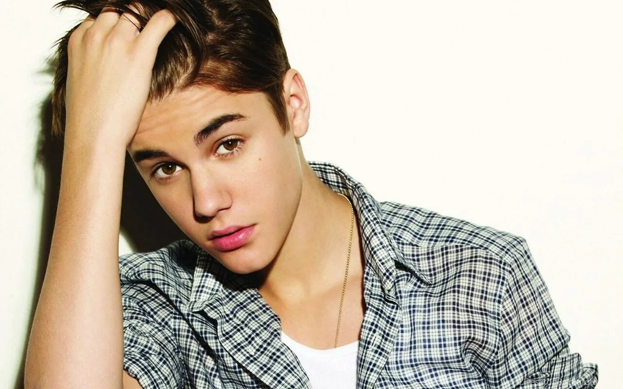 Justin bieber boyfriend. Boyfriend Джастин Бибер. Джастин Бибер бойфренд. Justin Bieber boyfriend обложка. Картинки на рабочий стол Джастин Бибер.