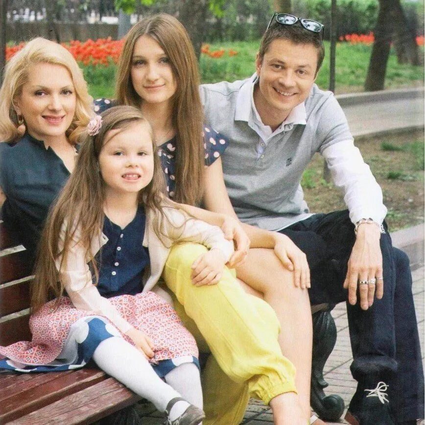 семья марии порошиной сейчас. муж марии порошиной. дети и мужья порошиной. дети и мужья порошиной. муж марии порошиной сейчас.