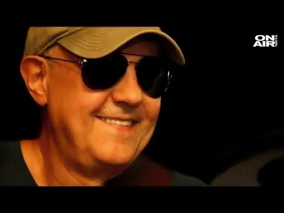 YORDAN MARKOV - SHAPKA TI SVALYAM, LIUBOV / Йордан Марков - Шапка ти свалям, люб