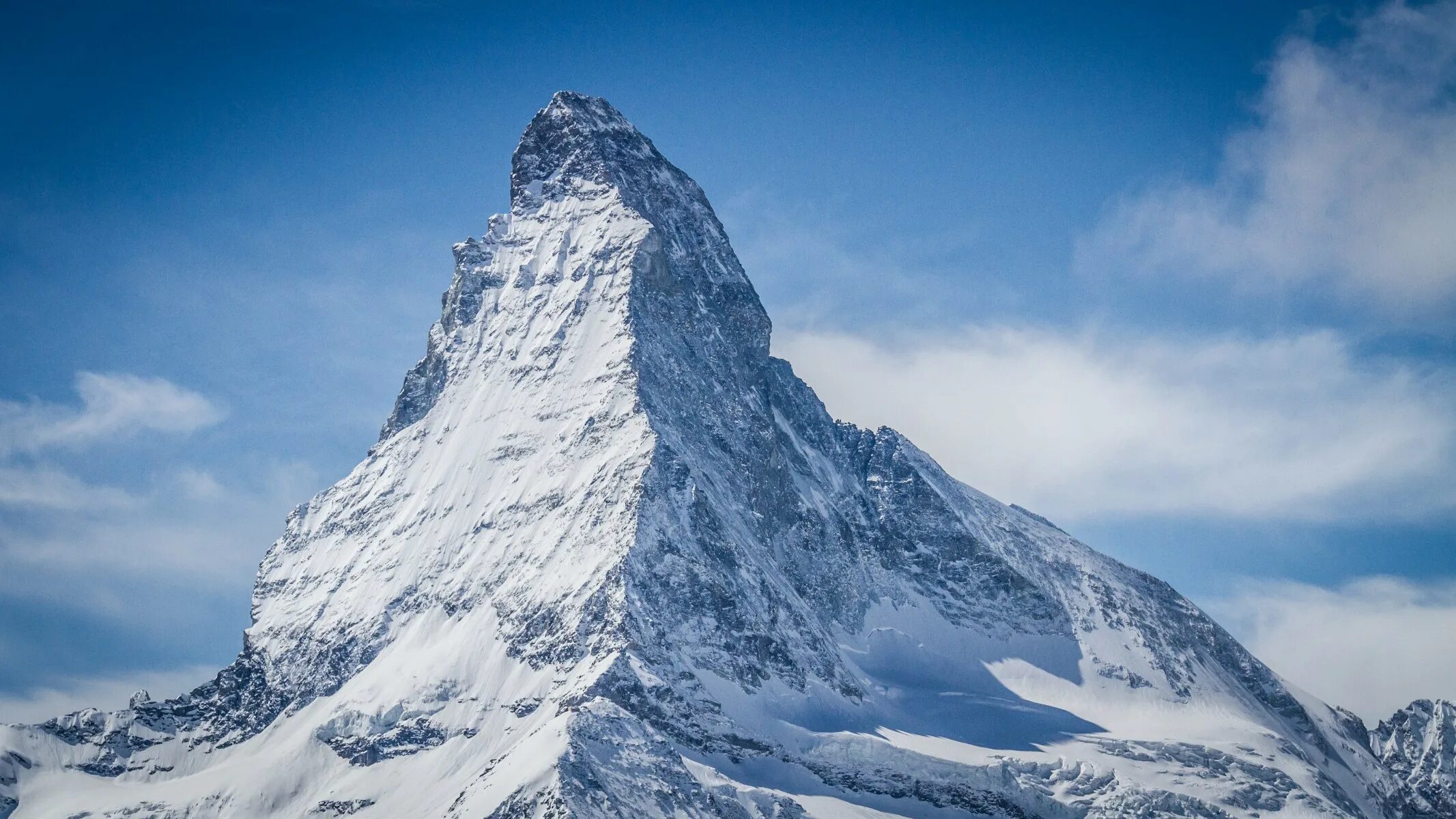 Самая высокая снежная гора. Пик Дюфур в Швейцарии. Пик Маттерхорн Швейцария. Гора Дюфур Швейцария. Горы в Швейцарии пик Дюфур.