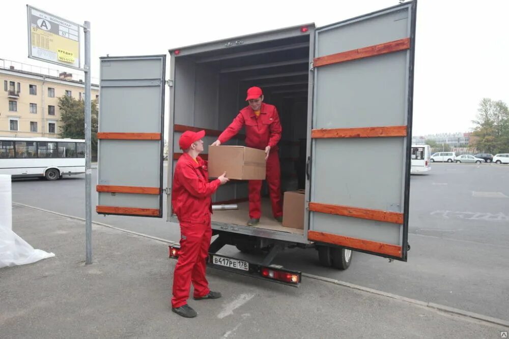 Услуги разгрузки. Разгрузка газели. Грузчики разгрузка газели. Услуги разгрузки. Погрузка на складе.
