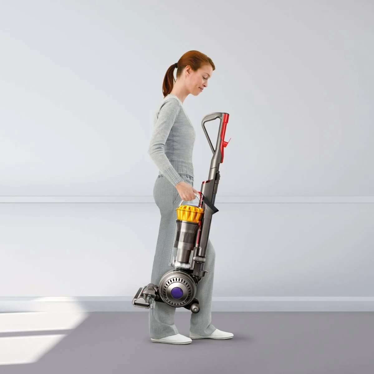 Dyson vacuum cleaner. Пылесос Dyson dc42 Allergy. Dyson dc42 пылесос. Dyson Ball dc42. Пылесос Дайсон DC 40.