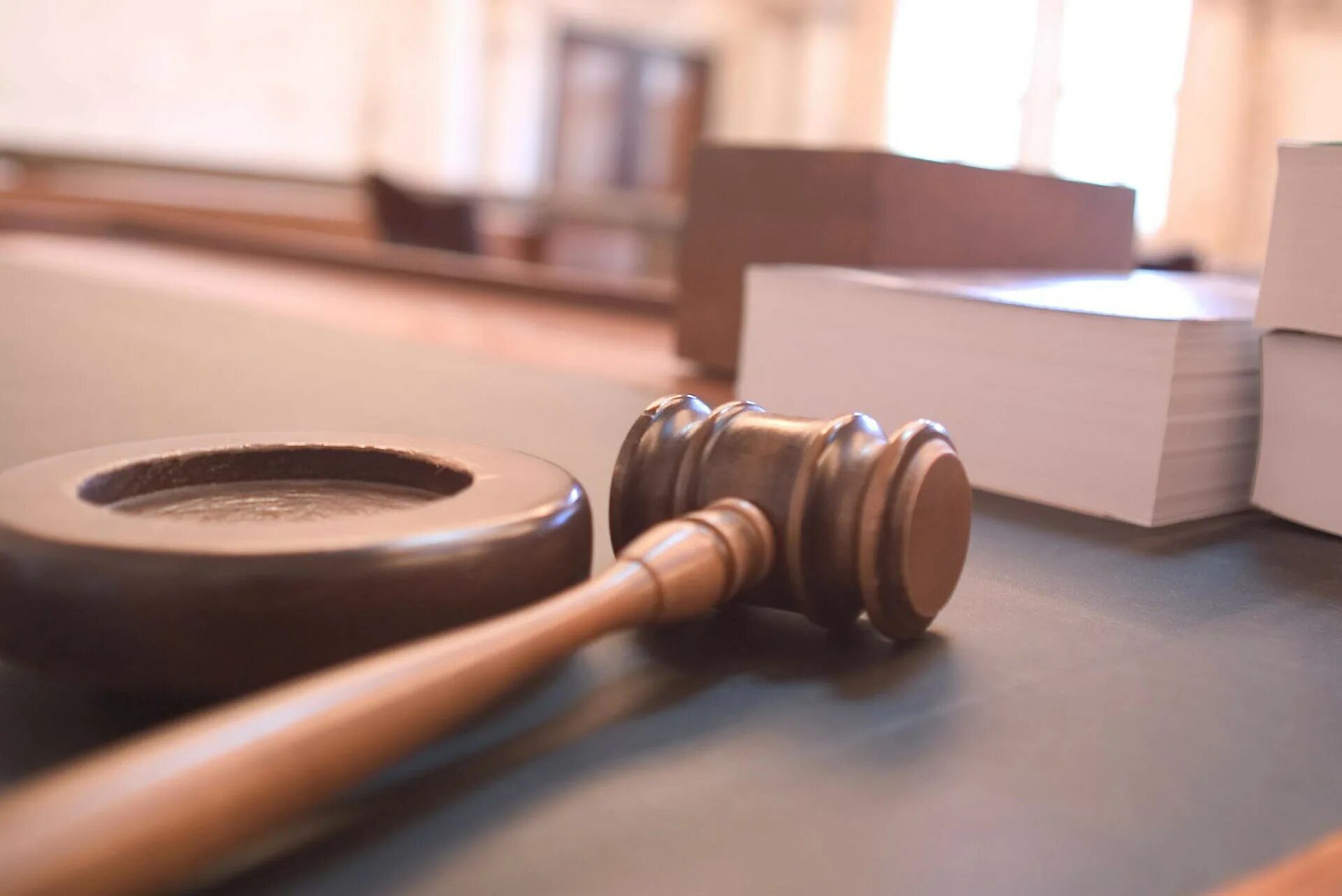 Acting legislation. Фон для юридической презентации. Судебная практика. Юридический документ. Юриспруденция картинки.