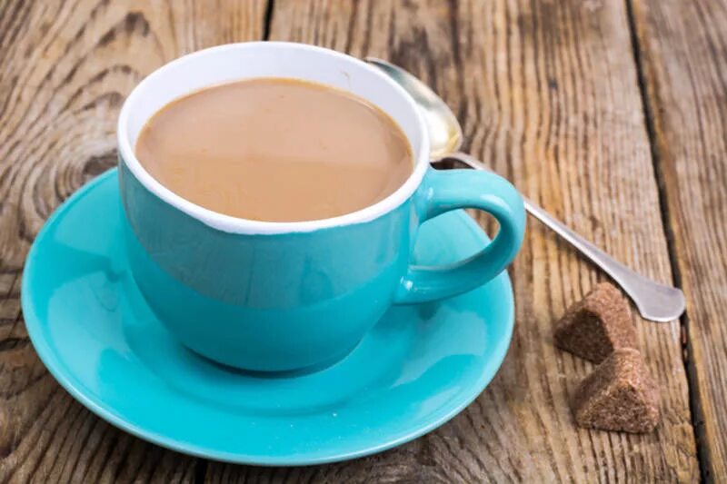 Чизкейк сверху. Самый вкусный кофе. Красивые пирожные. Кофе и десерт. Чайник с пирожными.