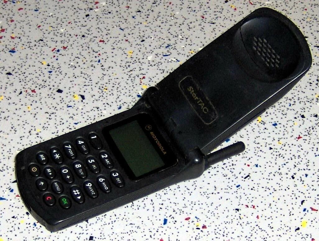 Телефон 90 е. Motorola STARTAC (1996 год). Motorola STARTAC 3. Моторола STARTAC. Моторола стартак 3000.