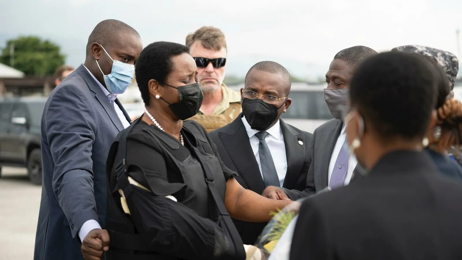 Охрана президента Гаити. Вдова президента