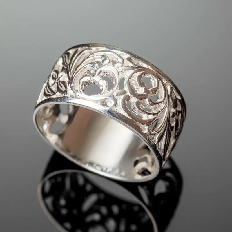 бронницкий ювелир кольца из серебра. кольцо серебро к201с0140. кольцо серебряное женское широкое. широкие серебряные кольца без камней. печатка без вставок серебро 925.