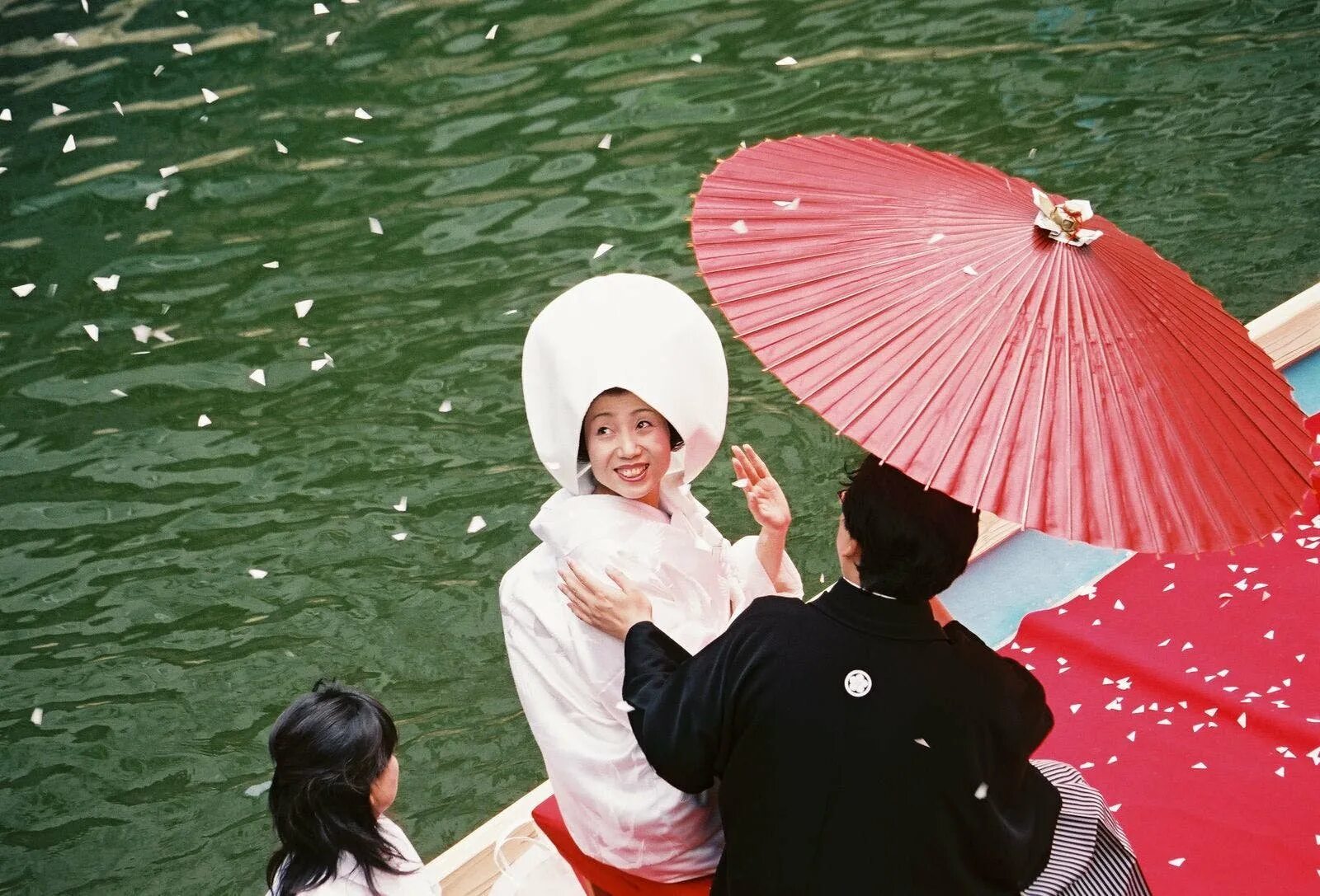 Японская свадьба. Свадьба в Японии. Традиционная свадьба в Японии. Свадебные традиции Японии. Японский жених