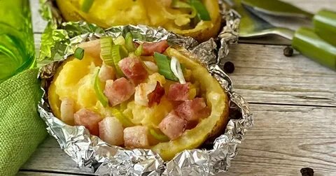 Крошка картошка в духовке в фольге