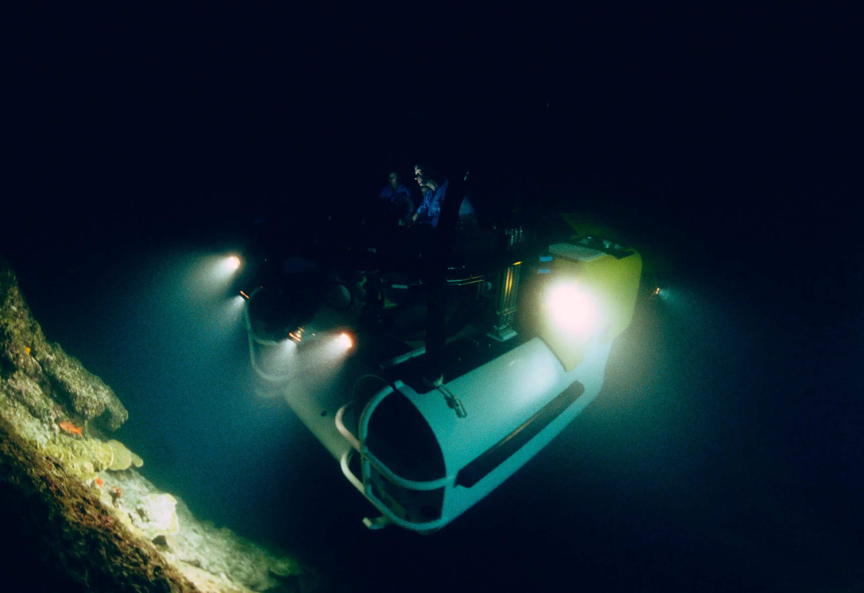 Исследование морских глубин. Глубоководные съемки в океане. Мир глубоководные аппараты. Аппараты для исследования морских глубин.