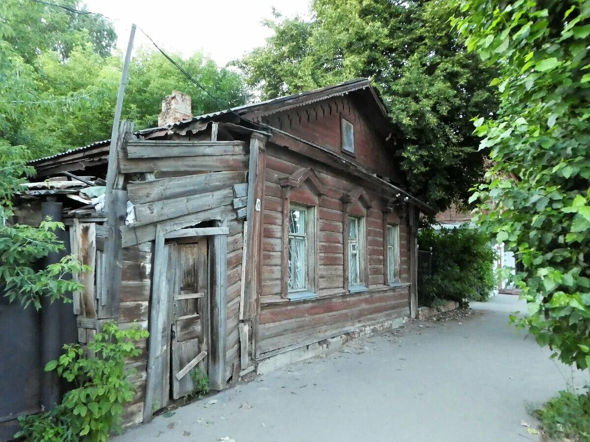 Дом в рязани снять на длительный срок. Рязань старые дома. Деревянная Рязань. Рязань деревянная застройка. Старые деревянные дома Рязань.