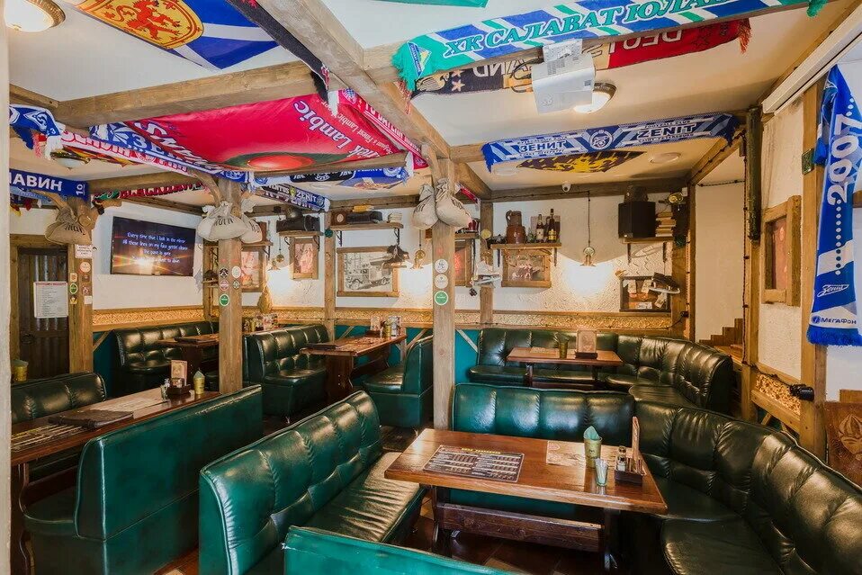 Чехова 37 южно сахалинск бар. Ирландский паб harat's. Шелби бар на шелепихе. Beer house санкт-петербург грибоедова 22. Паб южно.