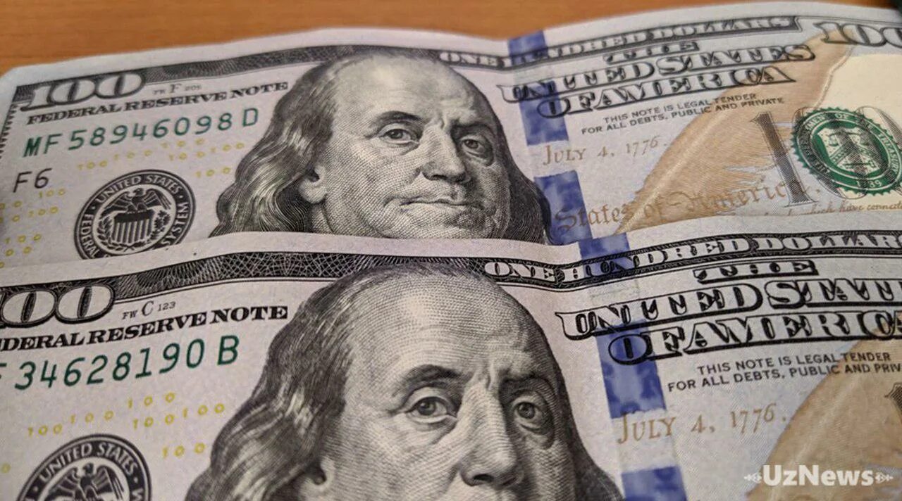 100 долларов сша. 100 долларов в сум. 100 долларов сша. Новые синие доллары. Доллар обмен.